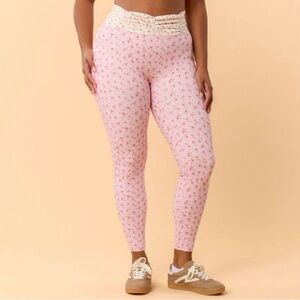 NWT! Popflex Target X Blogilates Women’s Ruched Waist Leggings Pink Floral 1X